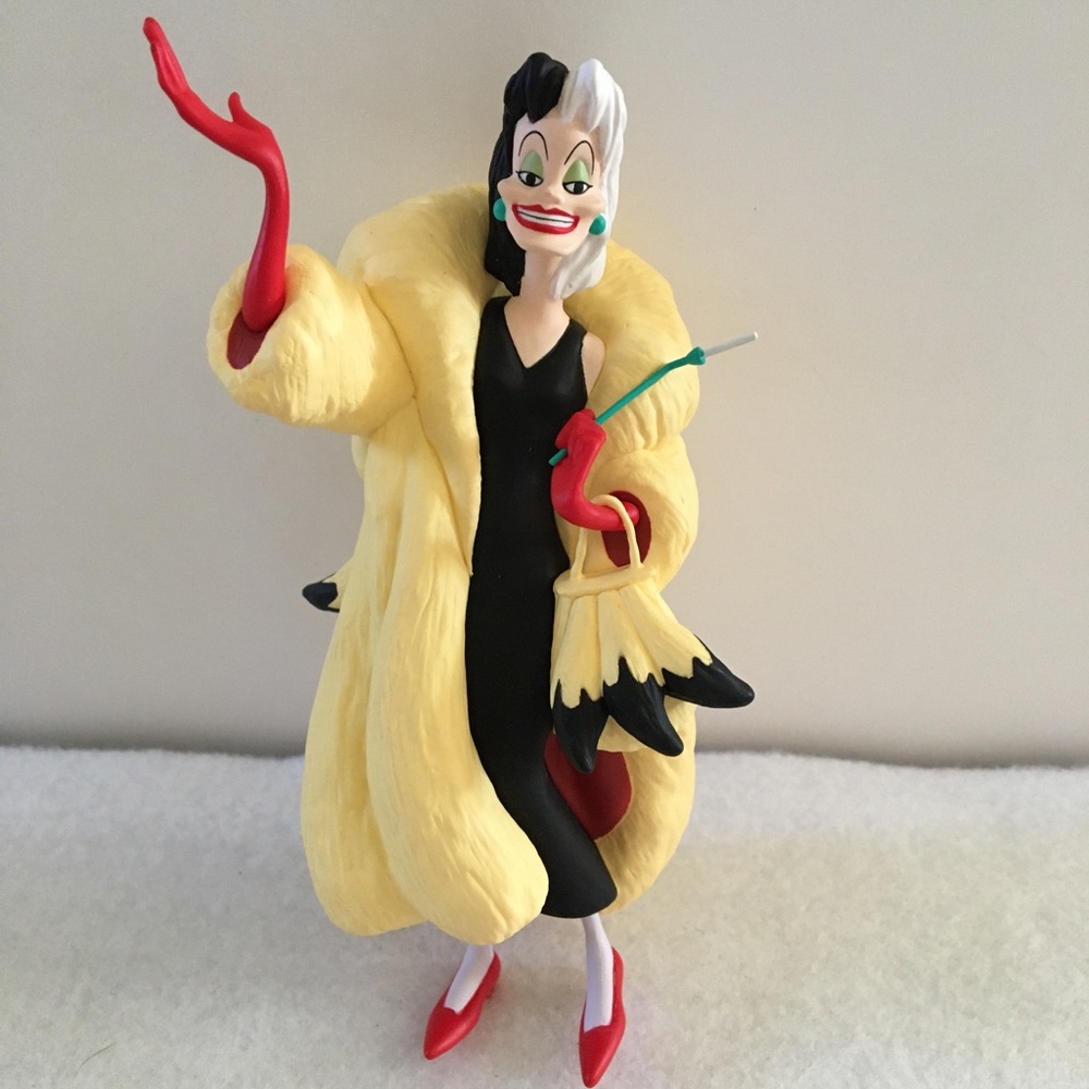 Hallmark Ornament - Cruella de Vil